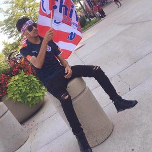 Meet your Posher, Tomas